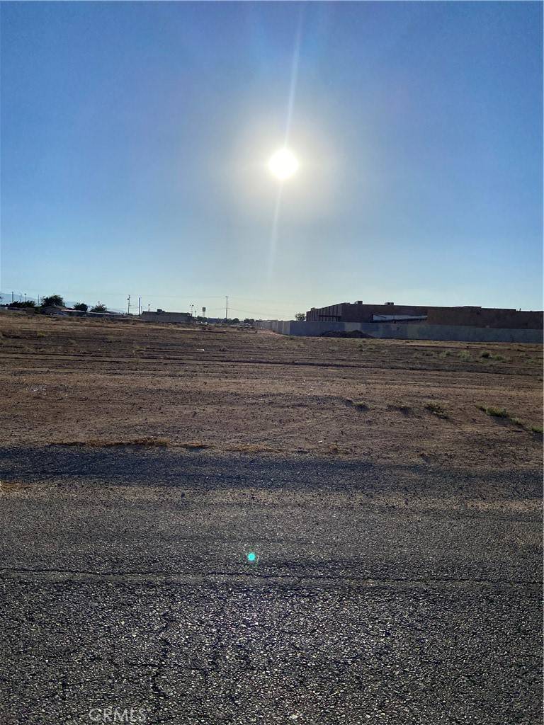 Hesperia, CA 92345,0 H ST