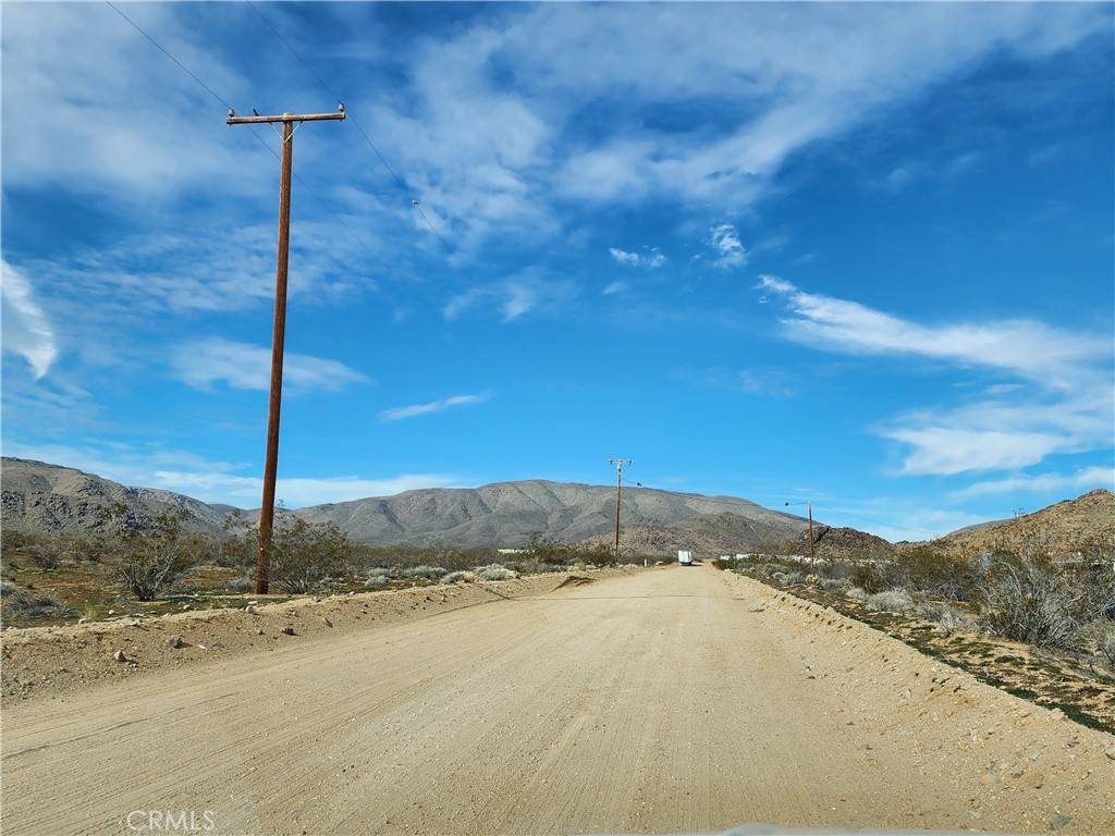 Lucerne Valley, CA 92356,0 Spinel ST