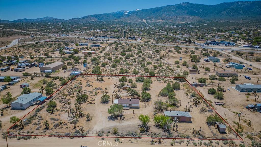 Pinon Hills, CA 92372,727 Daisy LN