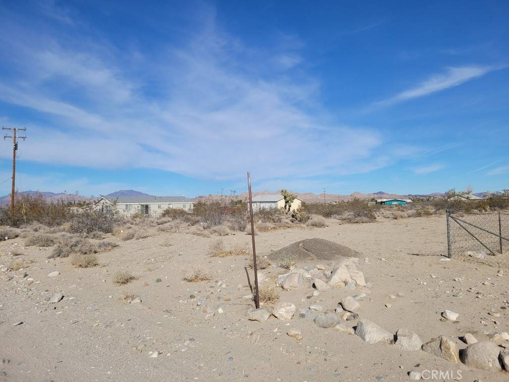 Lucerne Valley, CA 92356,0 Fairlane RD