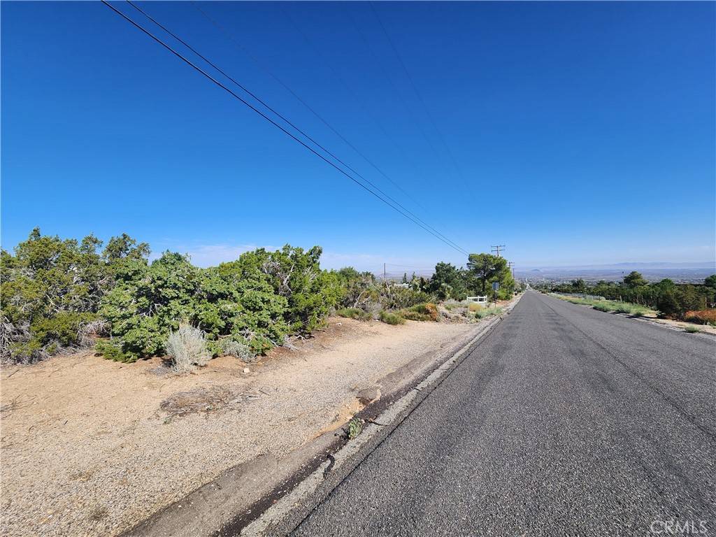 Pinon Hills, CA 92372,0 Mountain RD