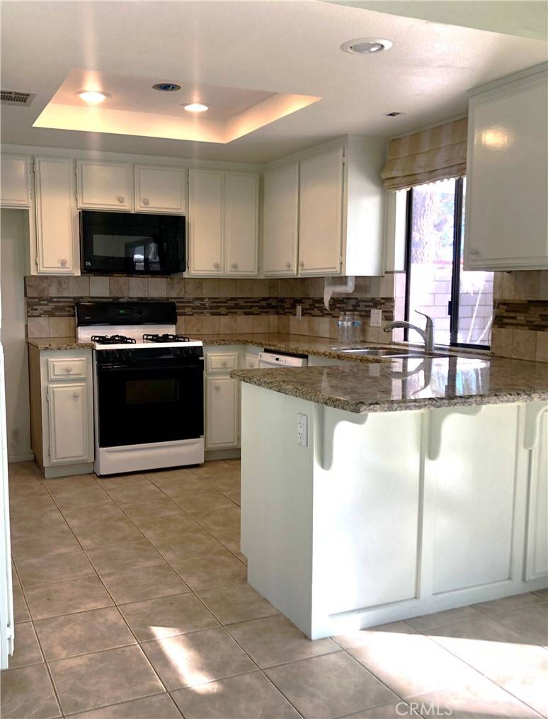 Helendale, CA 92342,26959 Silver Lakes