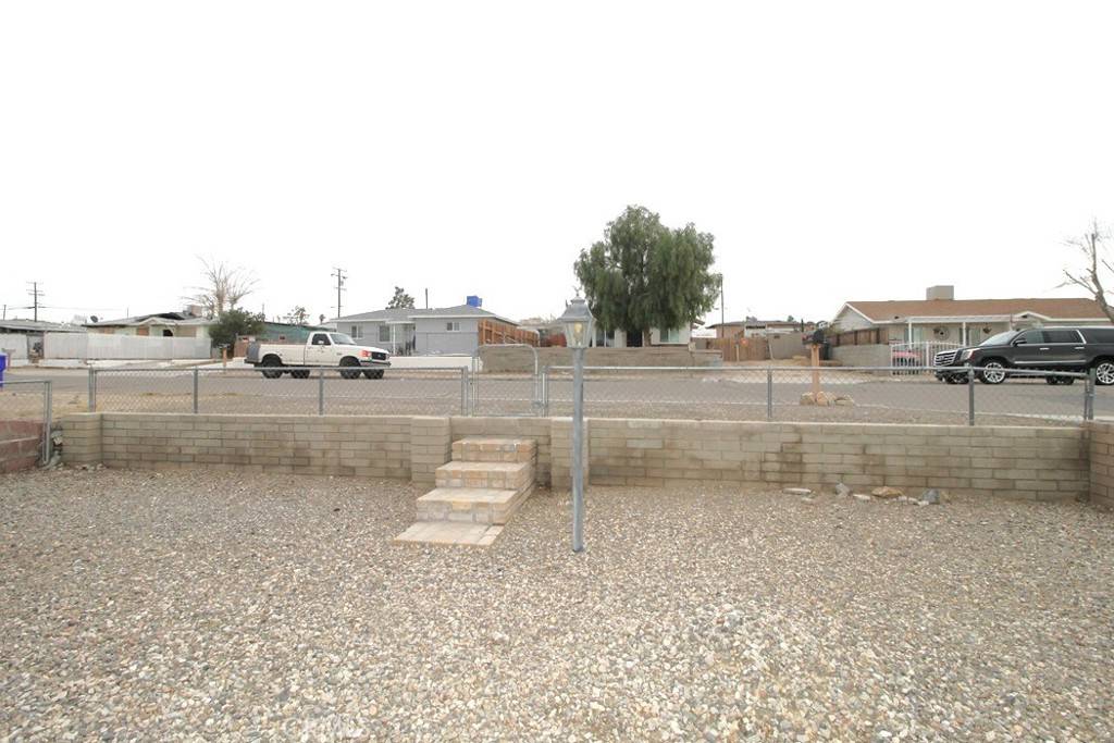 Barstow, CA 92311,25562 Bejoal ST