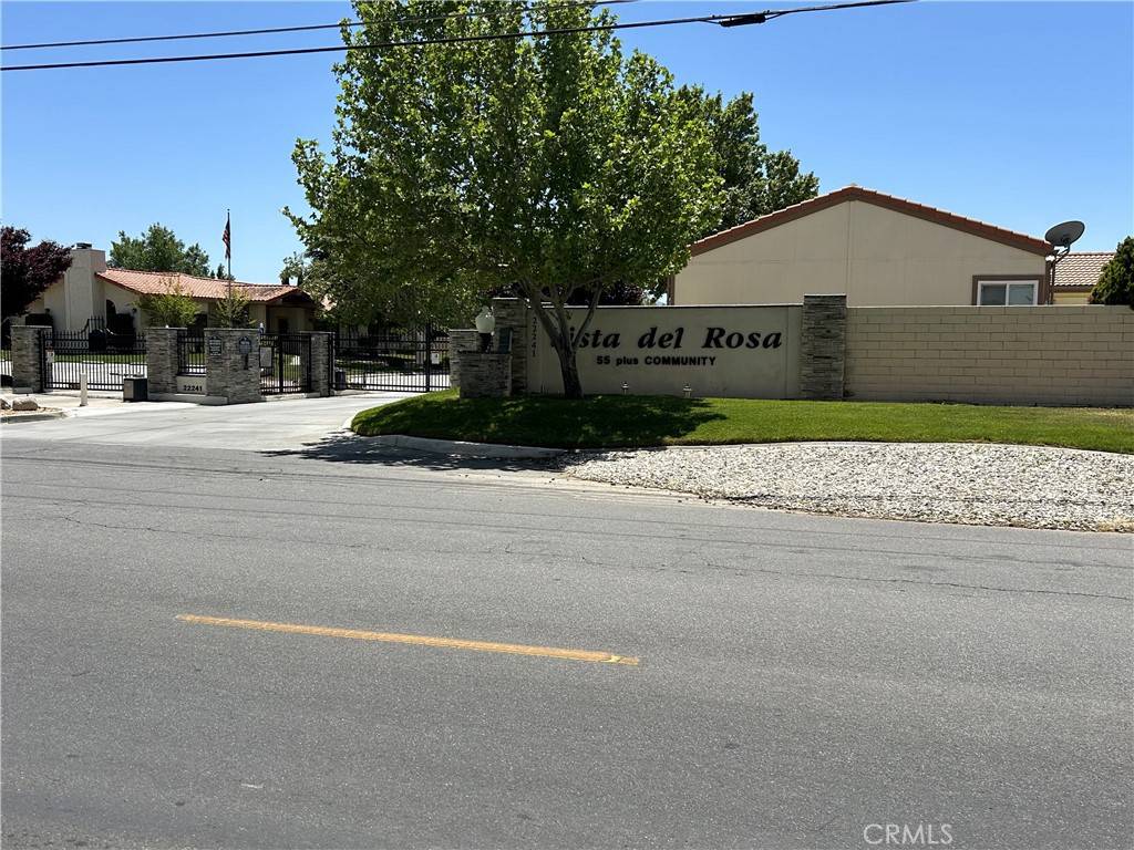 Apple Valley, CA 92308,22241 Nisqually RD #60