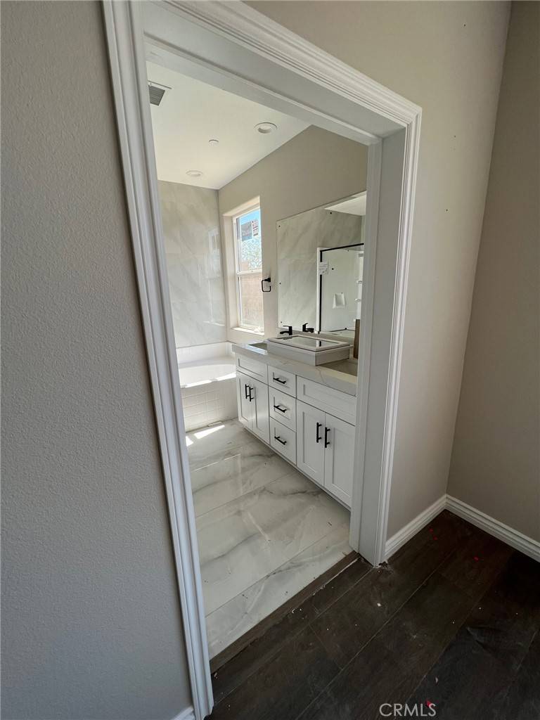 8575 Stockton AVE Hesperia, CA 92344