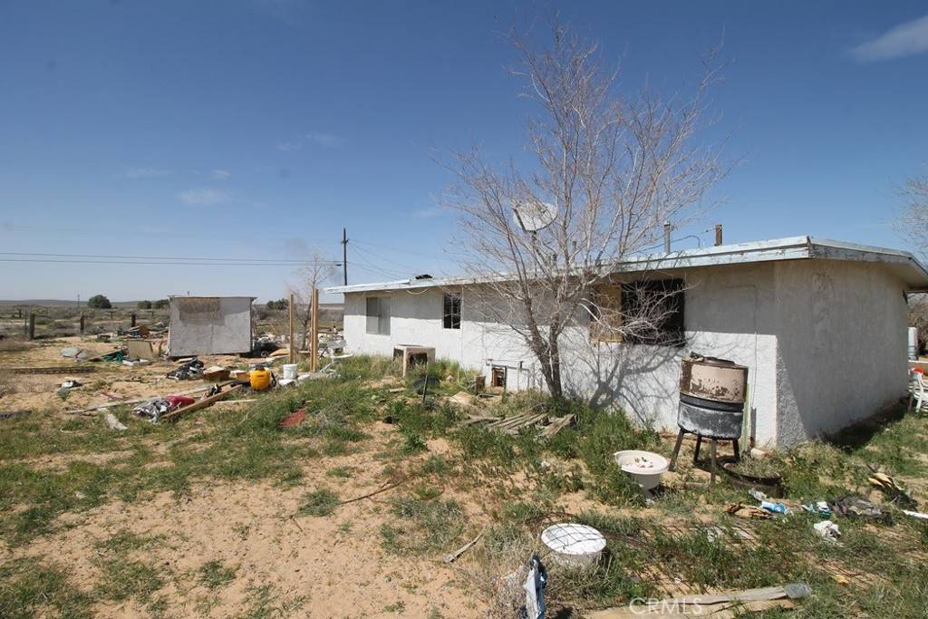 Hinkley, CA 92347,38006 Pueblo RD