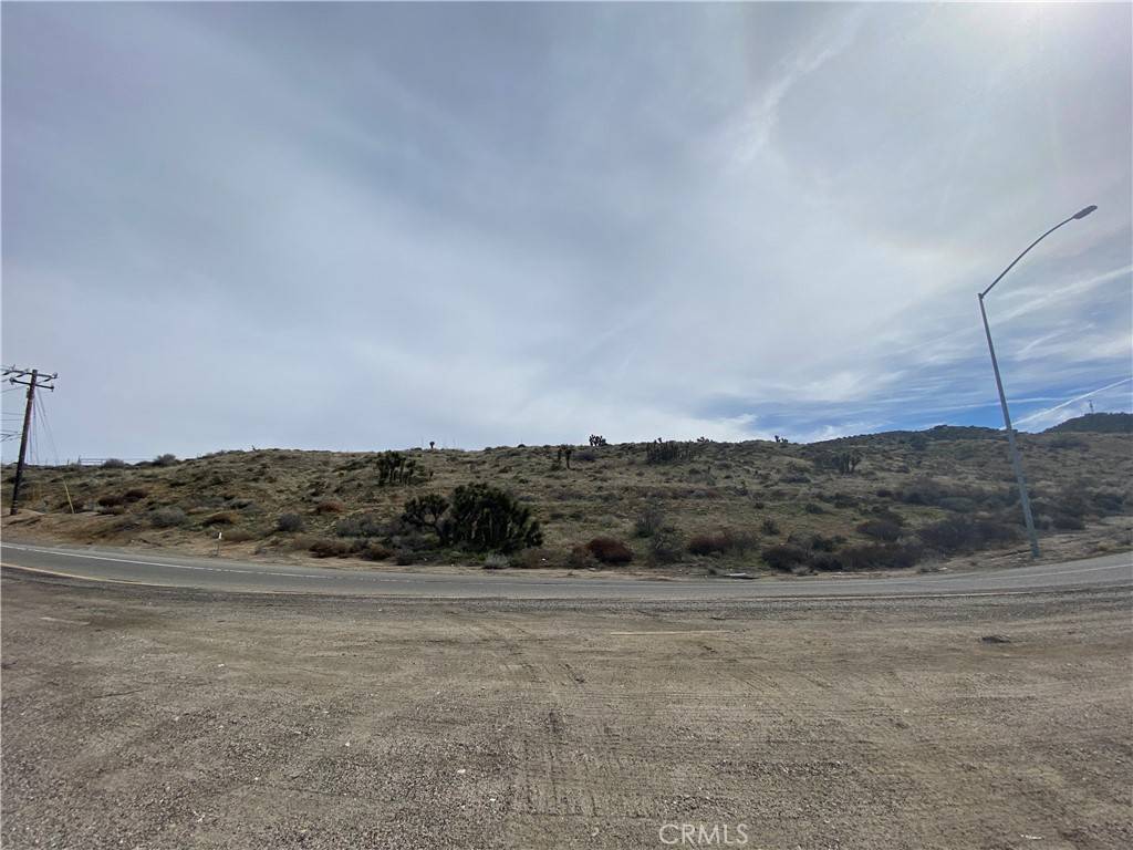 Phelan, CA 92371,8450 HWY 138