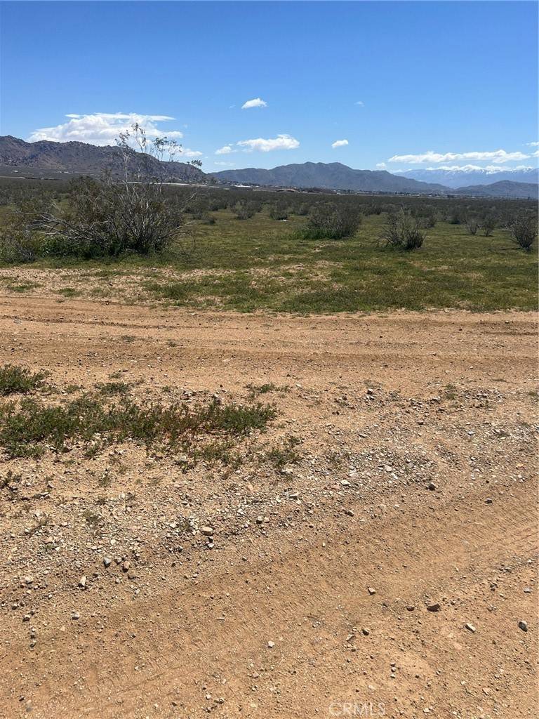 Apple Valley, CA 92307,0 Commanche 0463-372-03-0000