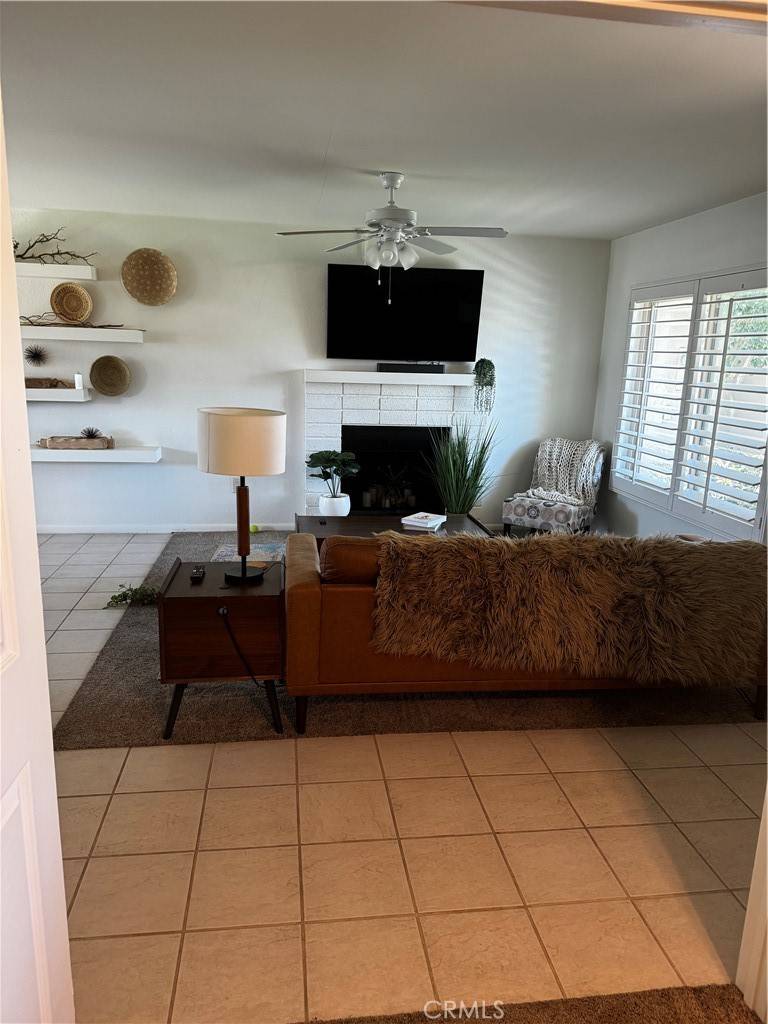 Palm Desert, CA 92211,41805 Largo