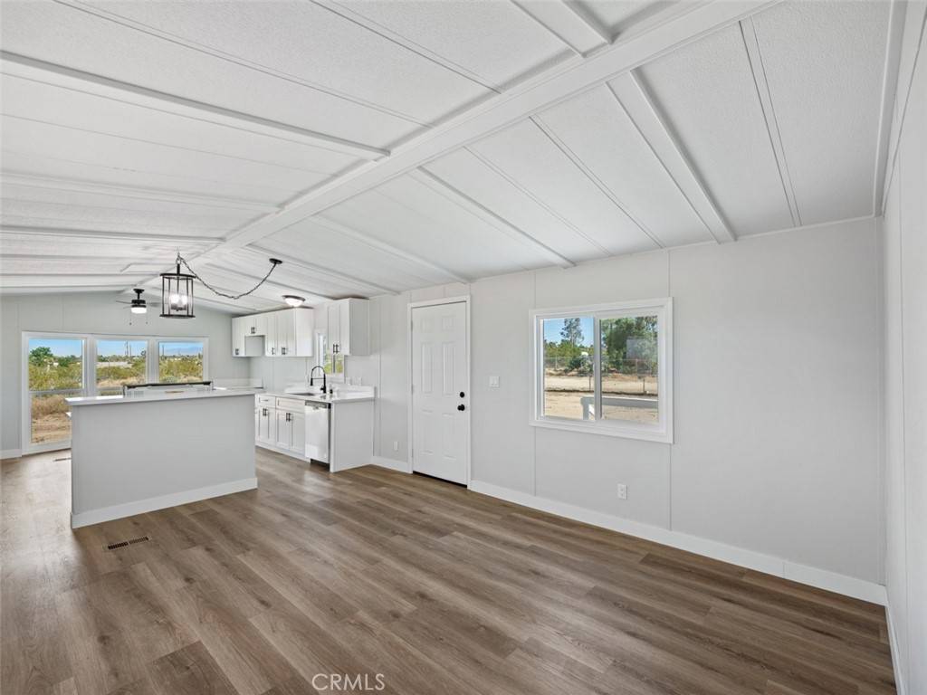 Phelan, CA 92371,5582 Greasewood LN