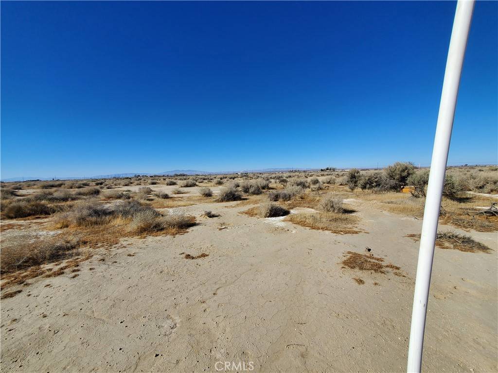 Lancaster, CA 93535,2 AC Ave E4 ST