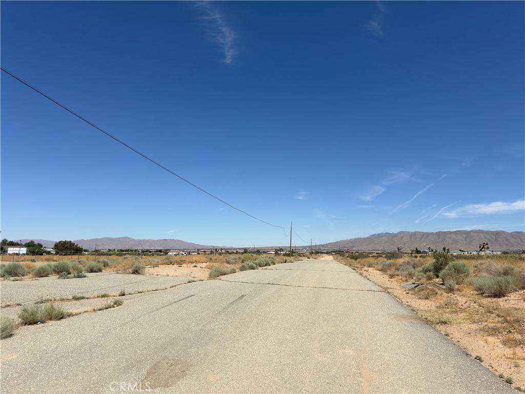 Hesperia, CA 92345,0 Mauna Loa ST