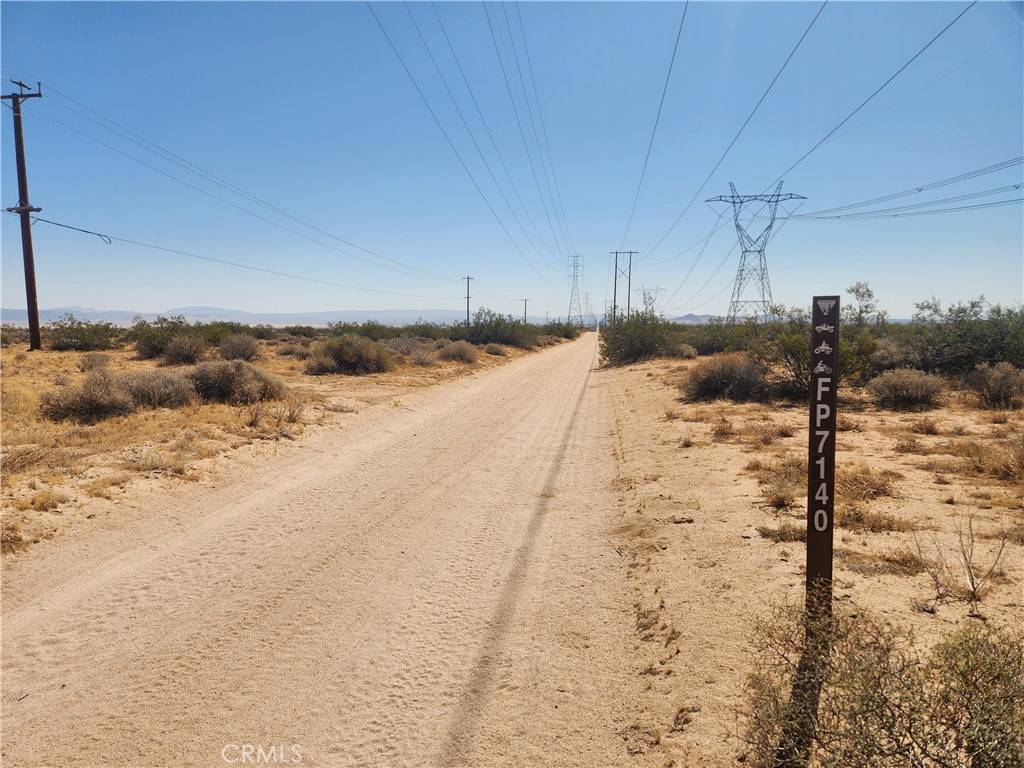 Hinkley, CA 92347,25 AC Near Powerline RD