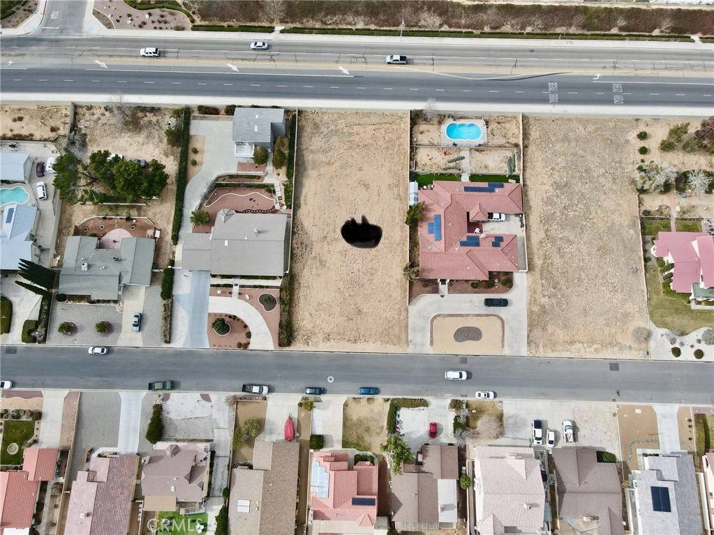 Victorville, CA 92395,12774 Autumn Leaves AVE