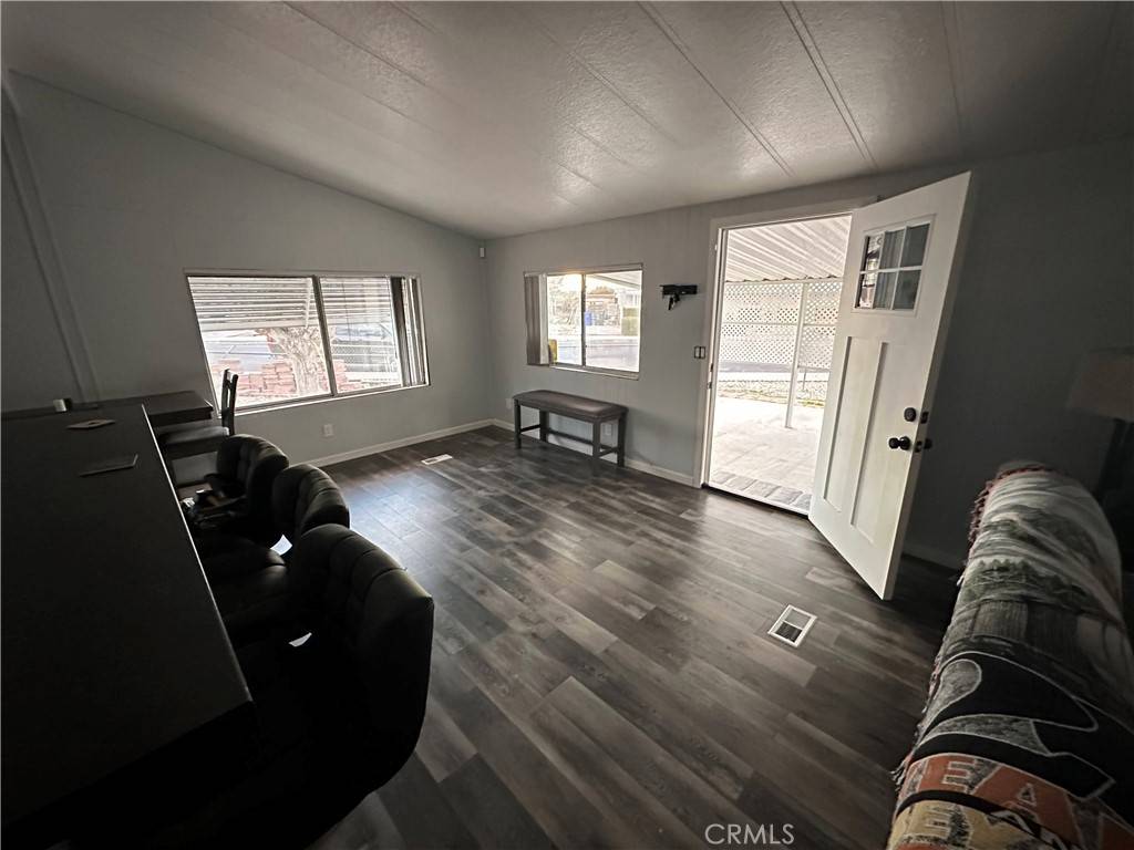 Victorville, CA 92395,16719 Pebble Beach DR
