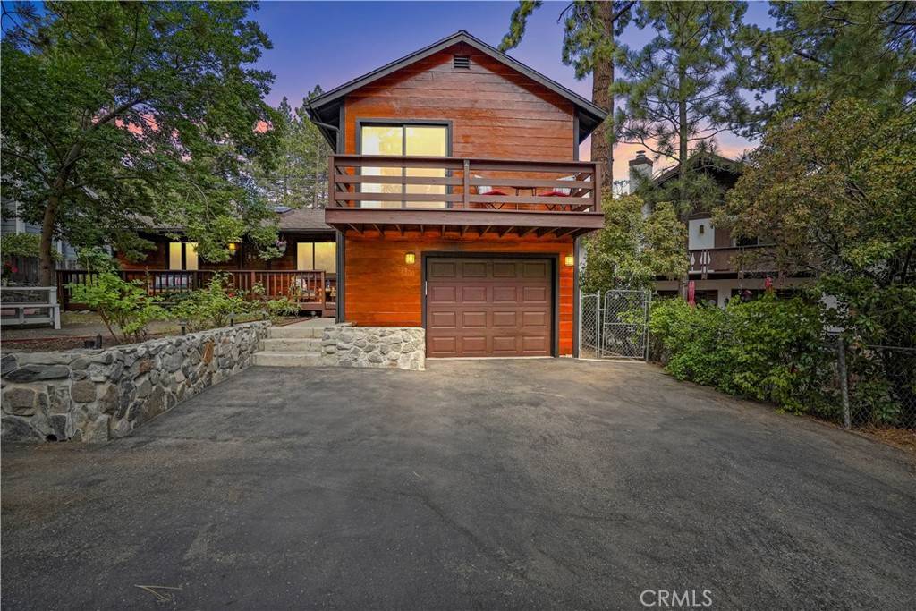 Wrightwood, CA 92397,6300 Lucerne PL