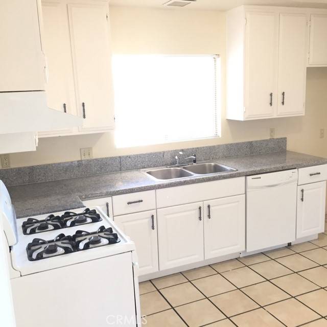 Apple Valley, CA 92308,13237 Mohawk RD