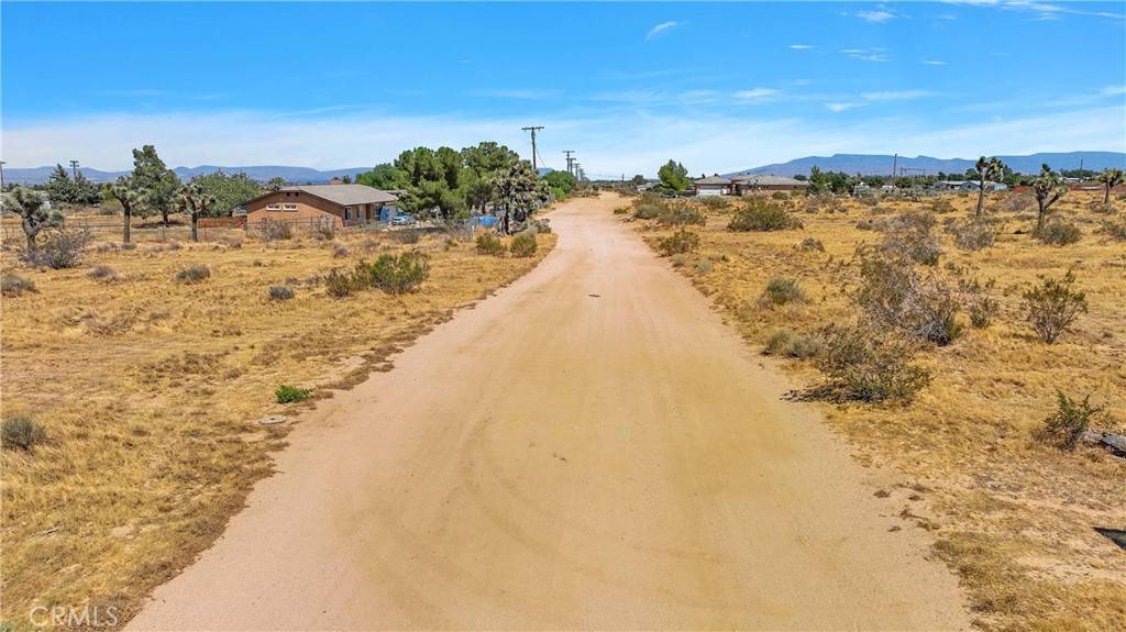 0 Greasewood LN Phelan, CA 92392