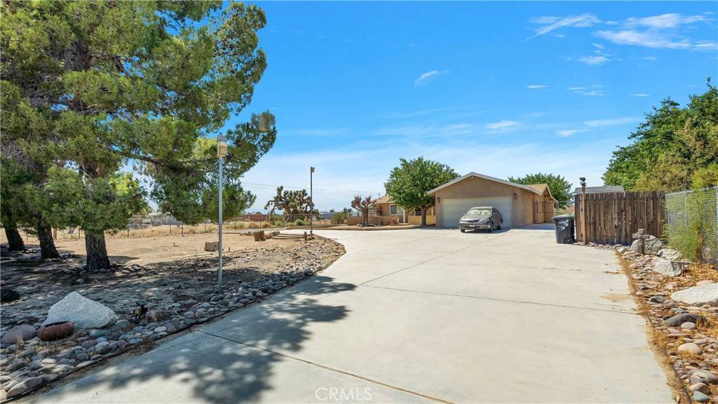 Phelan, CA 92371,5085 Joshua Tree LN