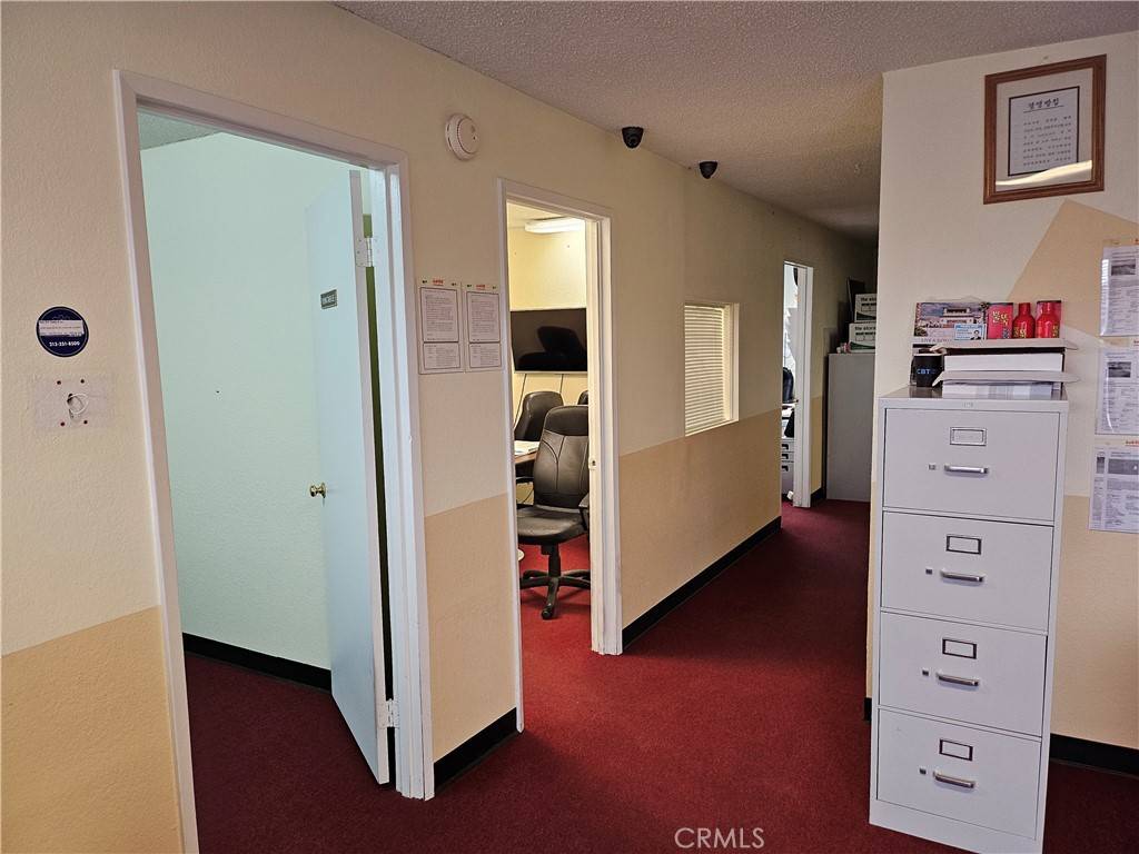 Victorville, CA 92392,15367 Bonanza RD