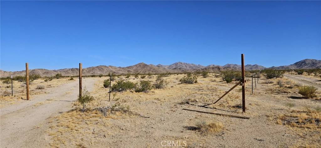 Lucerne Valley, CA 92356,800 Fairlane RD