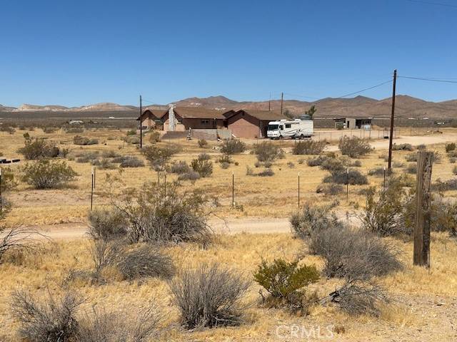 Apple Valley, CA 92308,0 Harris LN