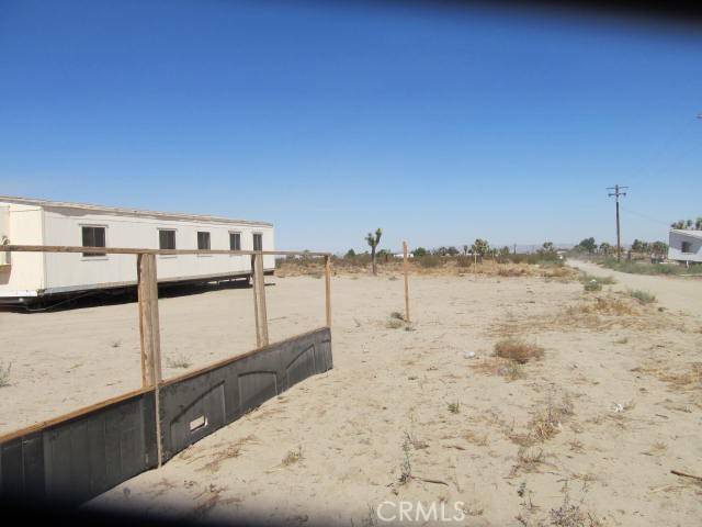 13430 Ailanthus ST Phelan, CA 92371
