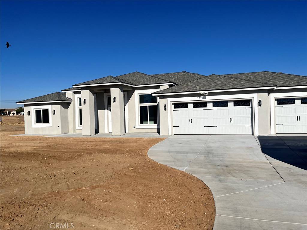 Hesperia, CA 92345,17556 Live Oak ST