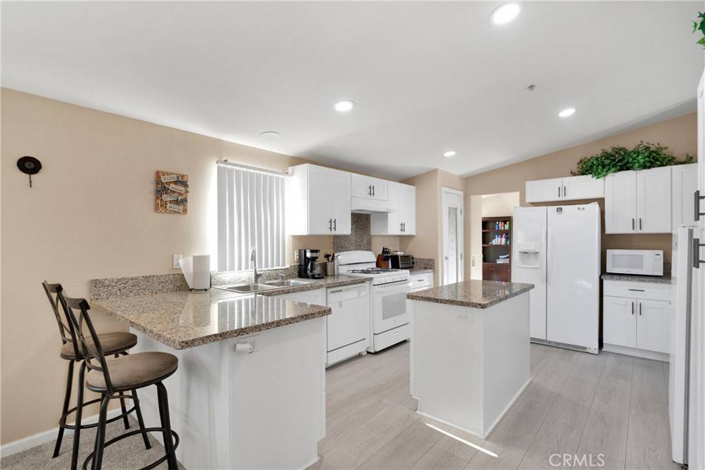 32253 Carnelian RD Lucerne Valley, CA 92356