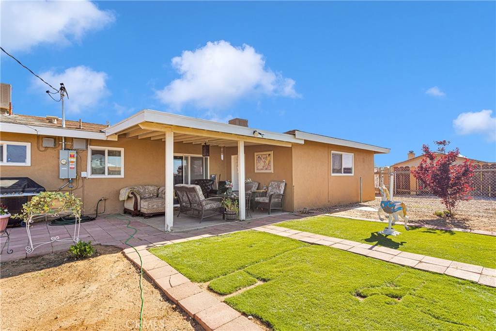 Apple Valley, CA 92308,22210 Tehama RD