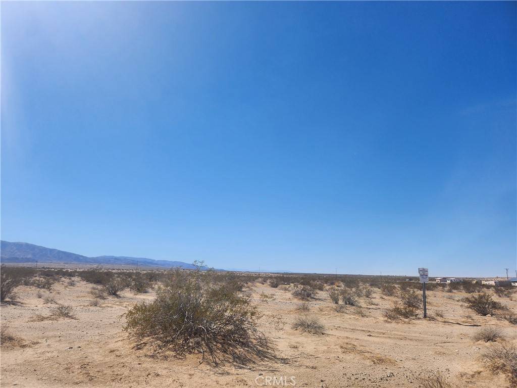 29 Palms, CA 92277,0 Sandale