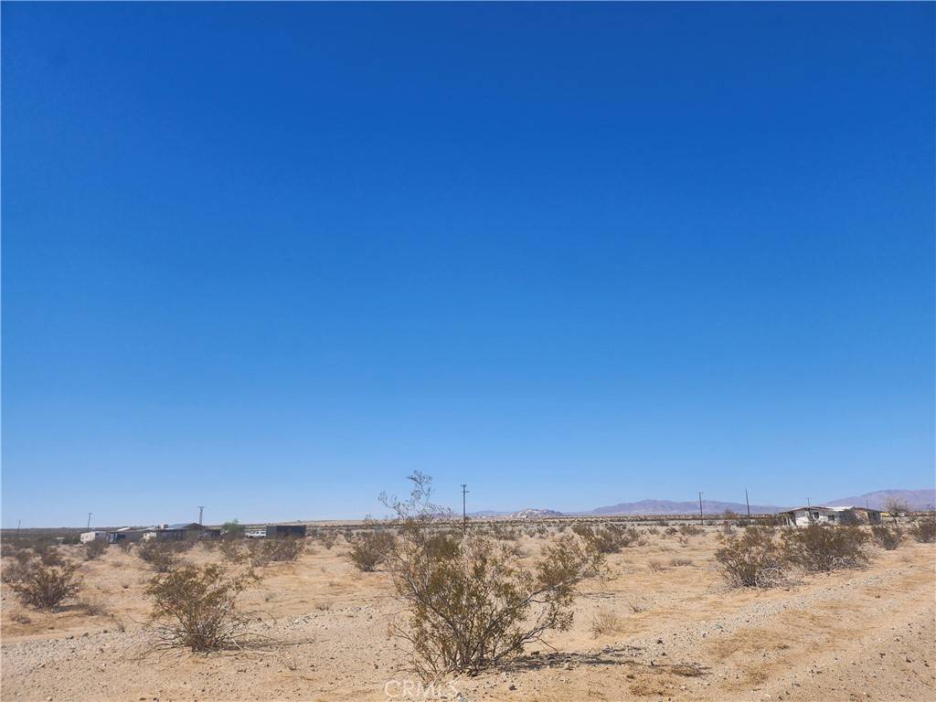 29 Palms, CA 92277,0 Sandale