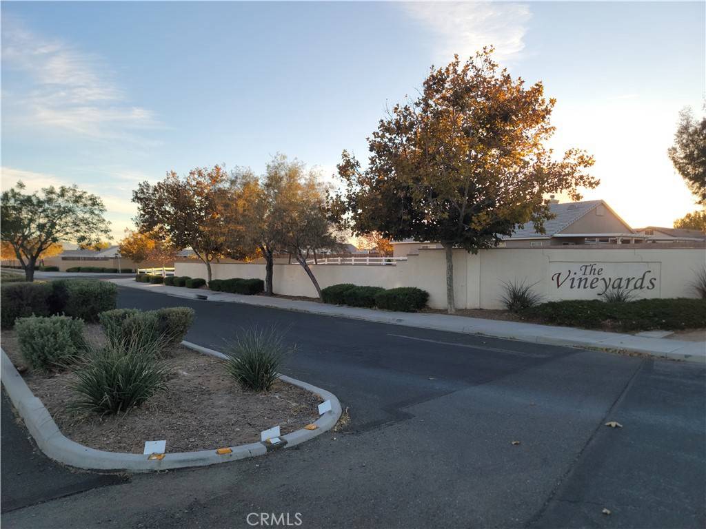 Apple Valley, CA 92308,21189 Chianti LN