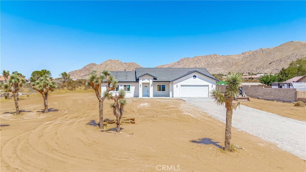 Apple Valley, CA 92307,23650 Pala LN