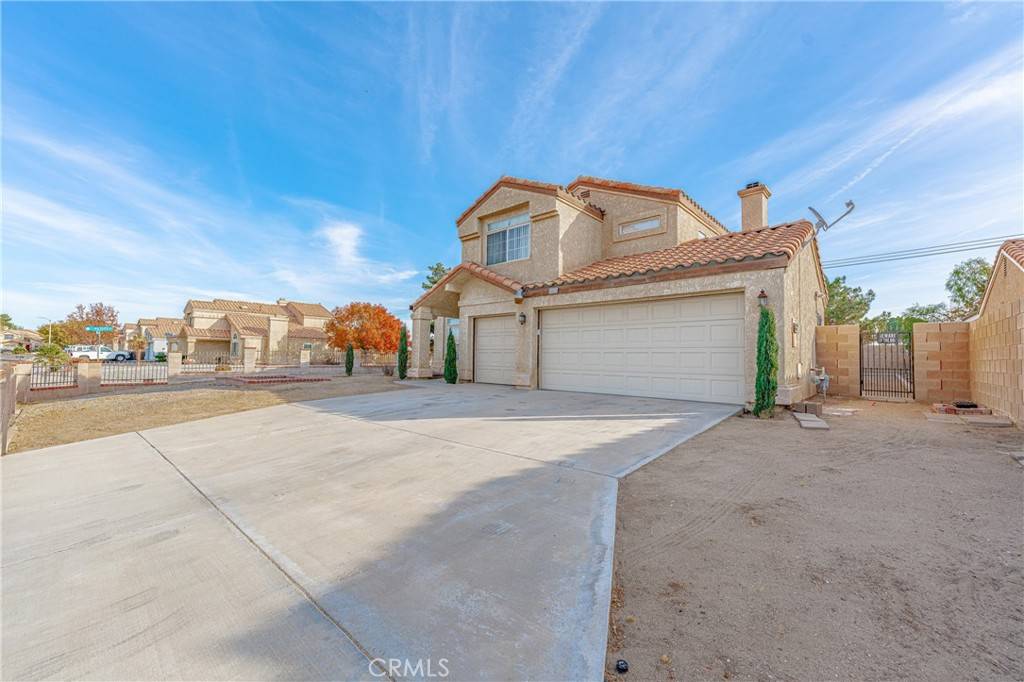 Victorville, CA 92395,13573 La Villa DR