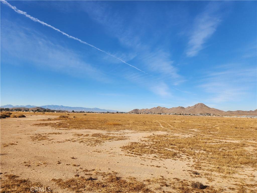 Apple Valley, CA 92307,0 Navajo RD