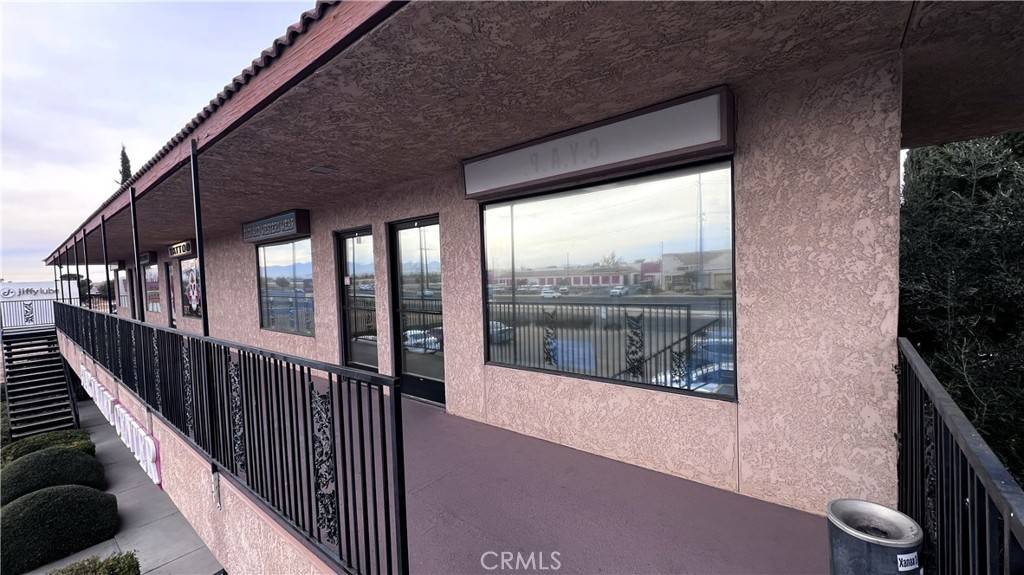 Apple Valley, CA 92308,20786 Bear Valley RD #J