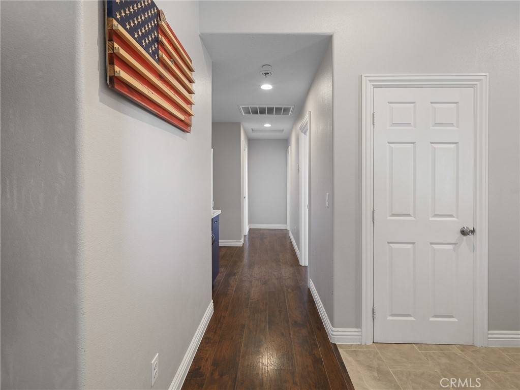 7755 7th ST Phelan, CA 92371