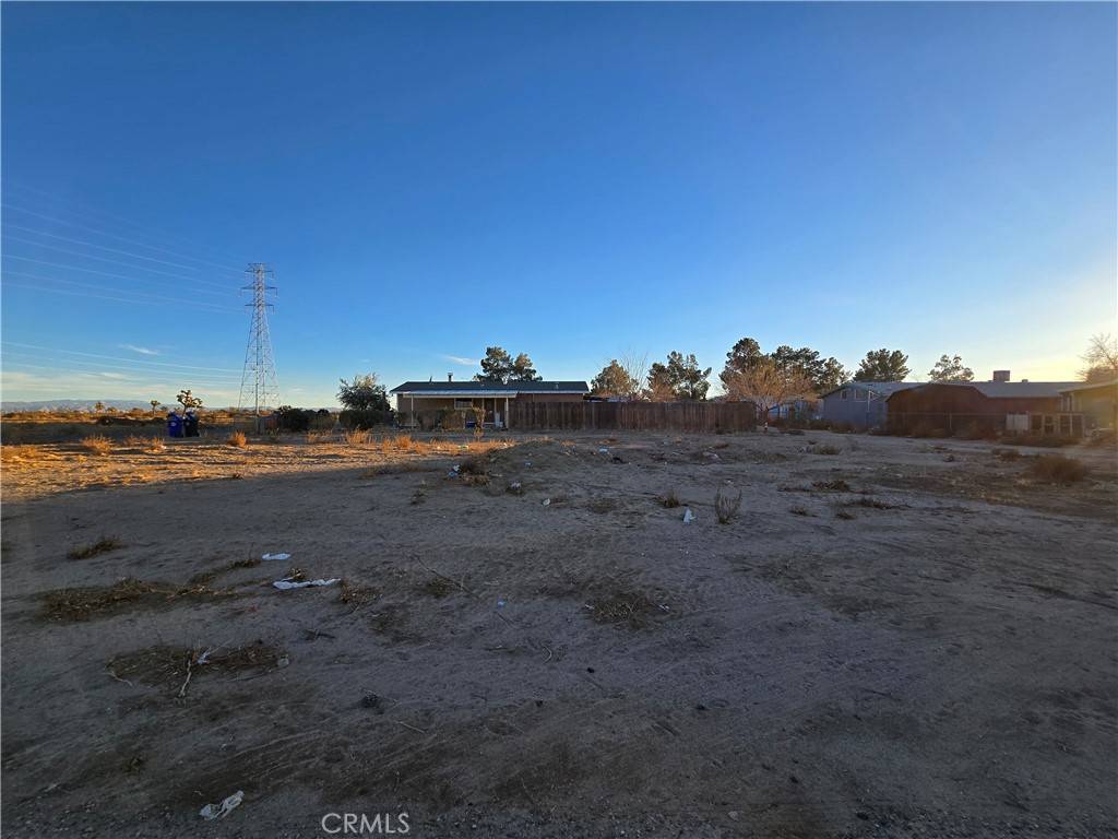 Adelanto, CA 92301,19044 Janine ST