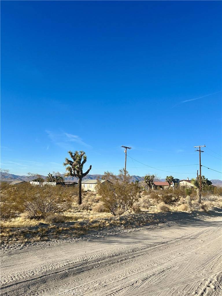 Lucerne Valley, CA 92356,0 Visalia AVE