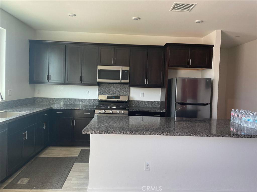 San Bernardino, CA 92407,3847 W Bodega WAY