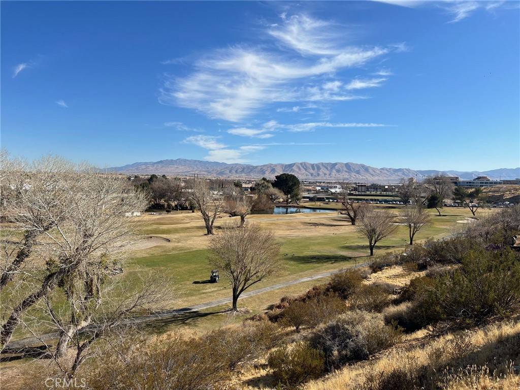 Victorville, CA 92395,18257 Deauville DR