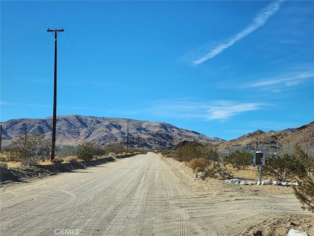 Lucerne Valley, CA 92356,506 Spinel ST