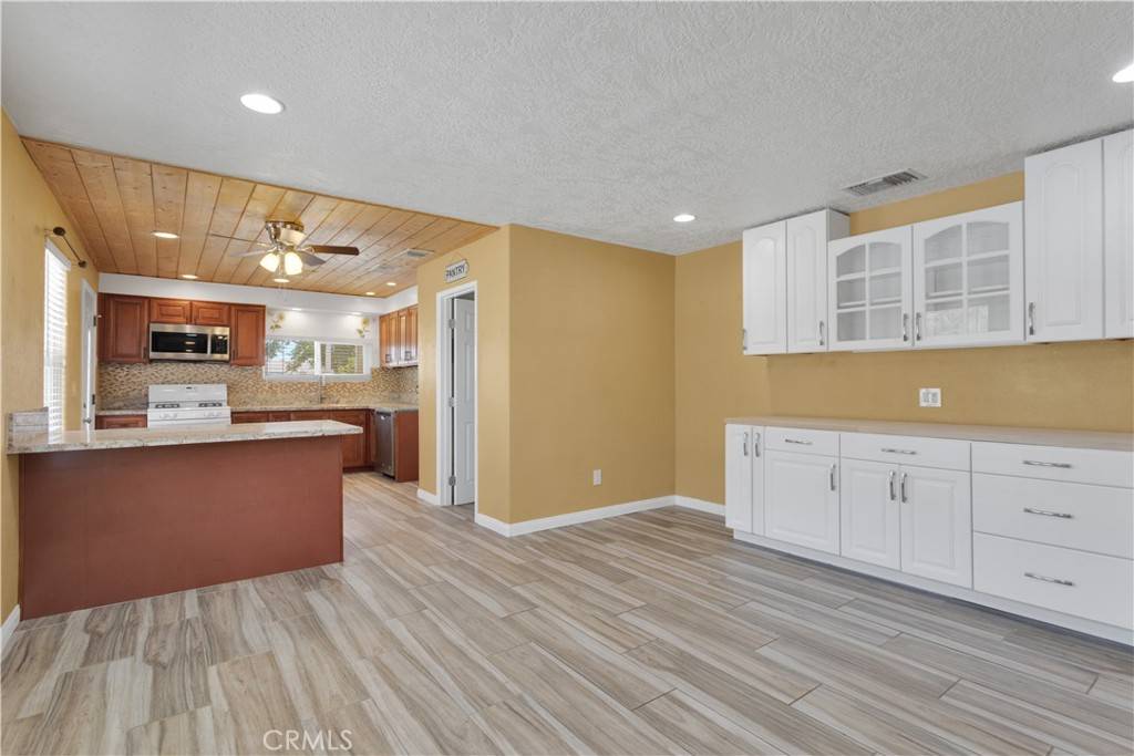 Barstow, CA 92311,3720 Sweeten LN
