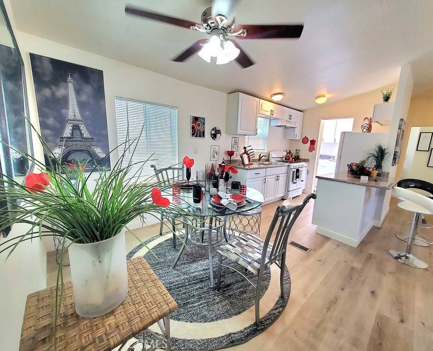 Apple Valley, CA 92308,21621 Sandia RD #98