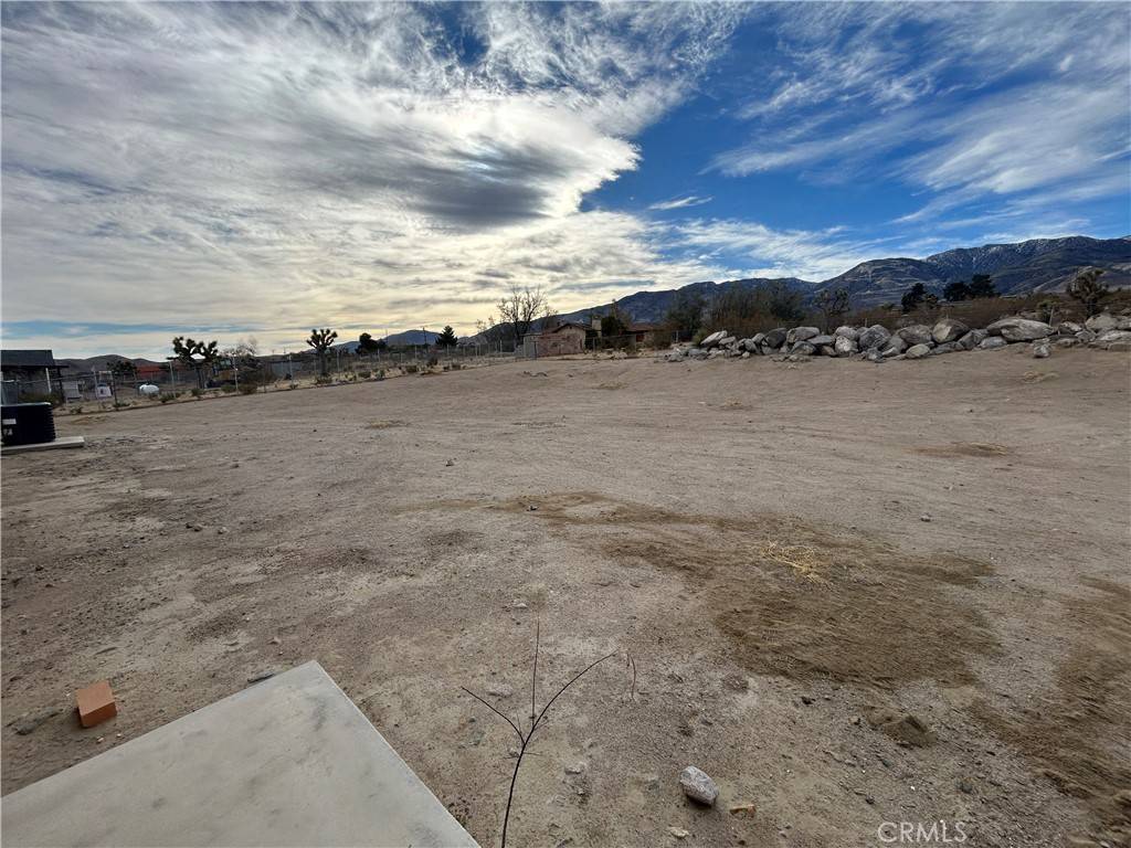 32643 Spinel RD Lucerne Valley, CA 92356