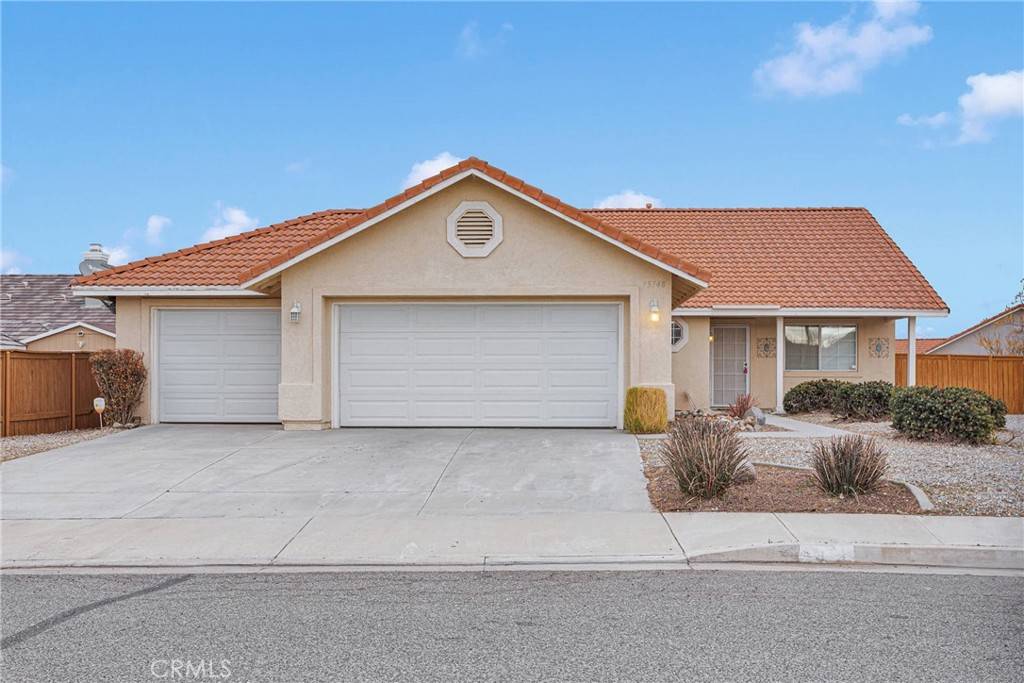 Victorville, CA 92394,15148 Desert Oak CIR