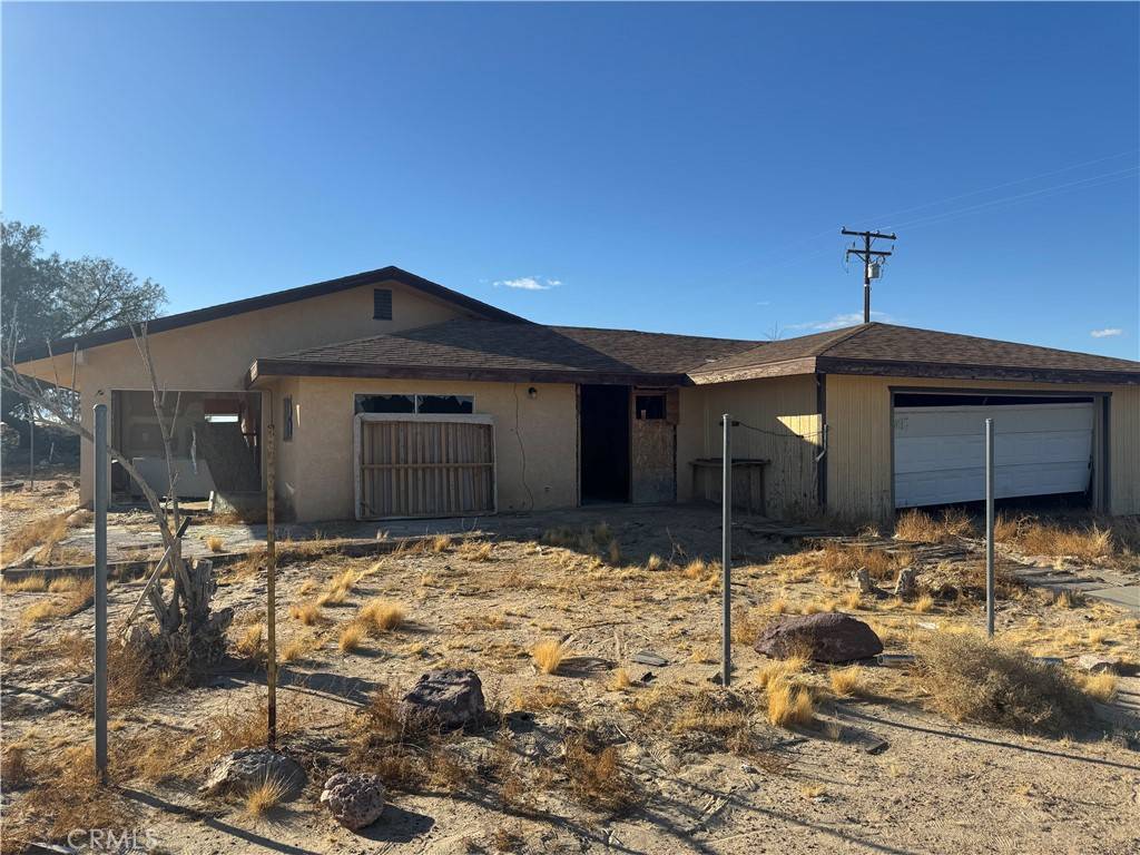 Newberry Springs, CA 92365,46275 Palma Vista RD