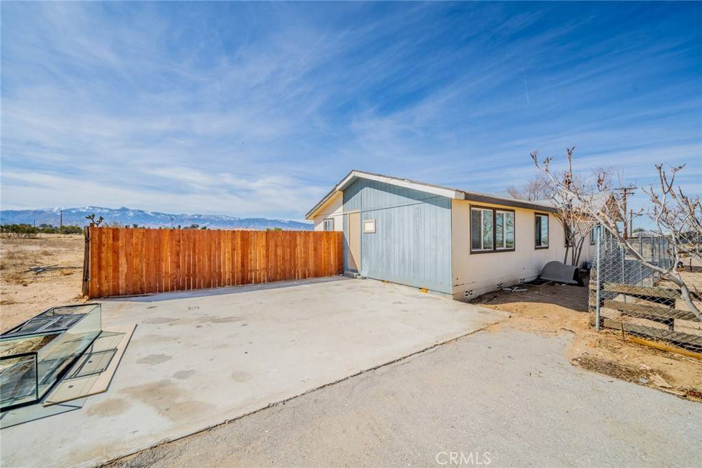 Phelan, CA 92371,11075 Manada RD