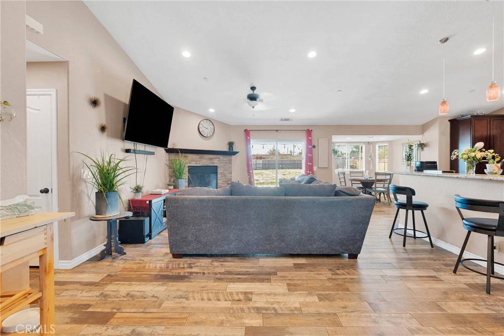 14741 Lilac ST Hesperia, CA 92345